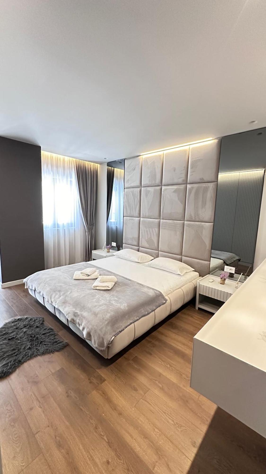 Frida Luxury Apartment Tirana Exterior foto